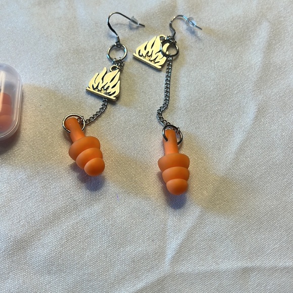 Earplug Earrings - Picture 3 of 4